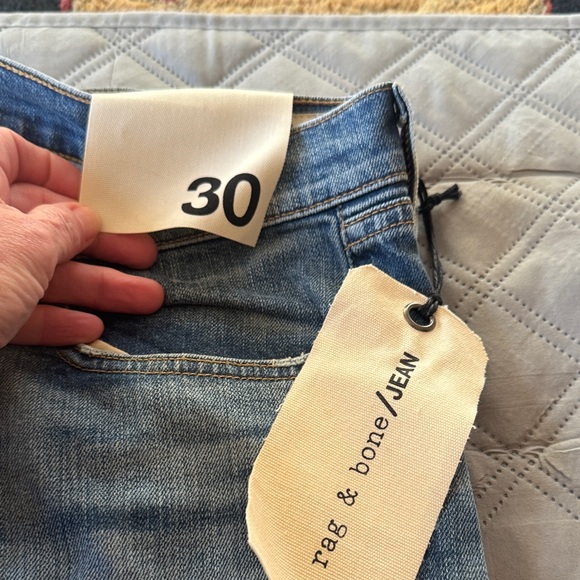 rag & bone JEAN Tomboy Jeans in Medium Blue Denim - Picture 3 of 7